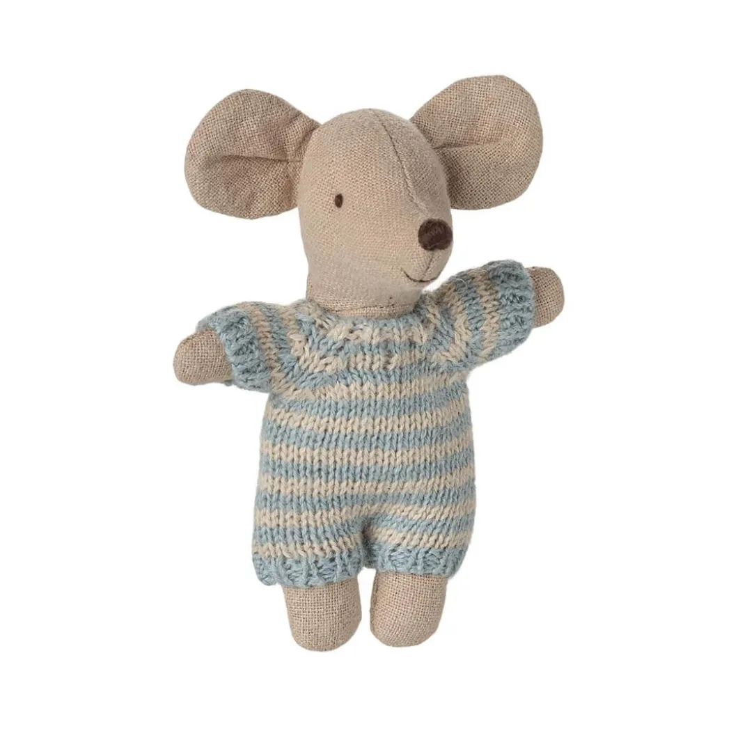 Baby Mouse in Carry Cot
