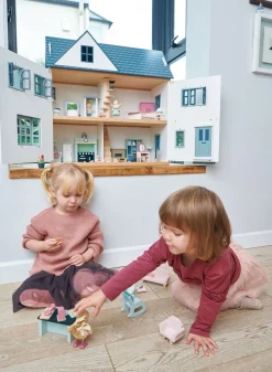 Dovetail House Wooden Dollhouse